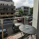 Downtown Urban W Balcony Vol 1 Apartment