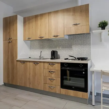 Downtown Urban W Balcony Vol 1 * بوخارست