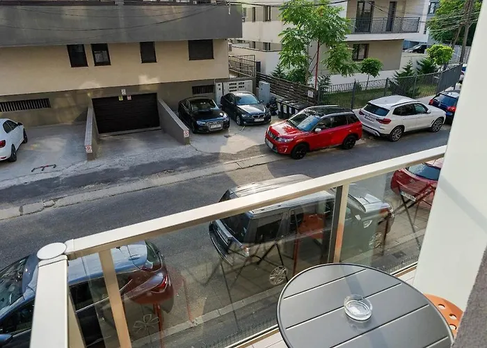 شقة Downtown Urban W Balcony Vol 1