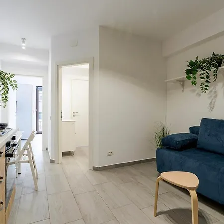 Downtown Urban W Balcony Vol 1 * Bükreş